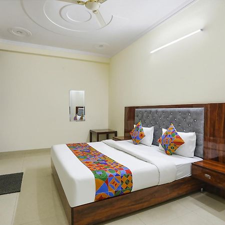 Fabexpress Asp Royal Residency Inn- Janakpuri Dillí Exteriér fotografie